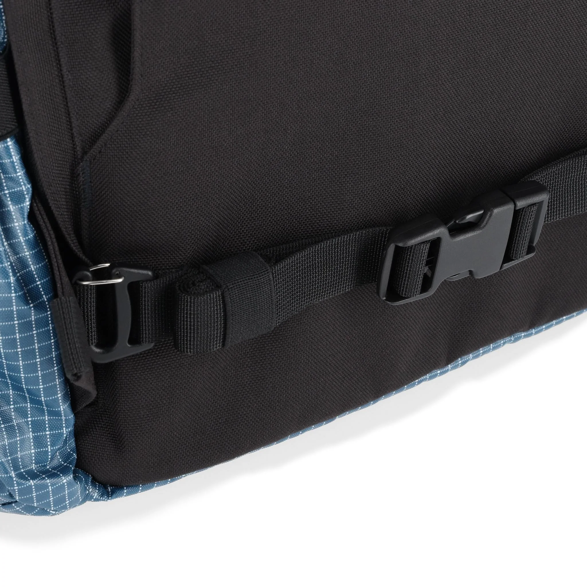 Apex Global Travel Bag 30L - Image 17