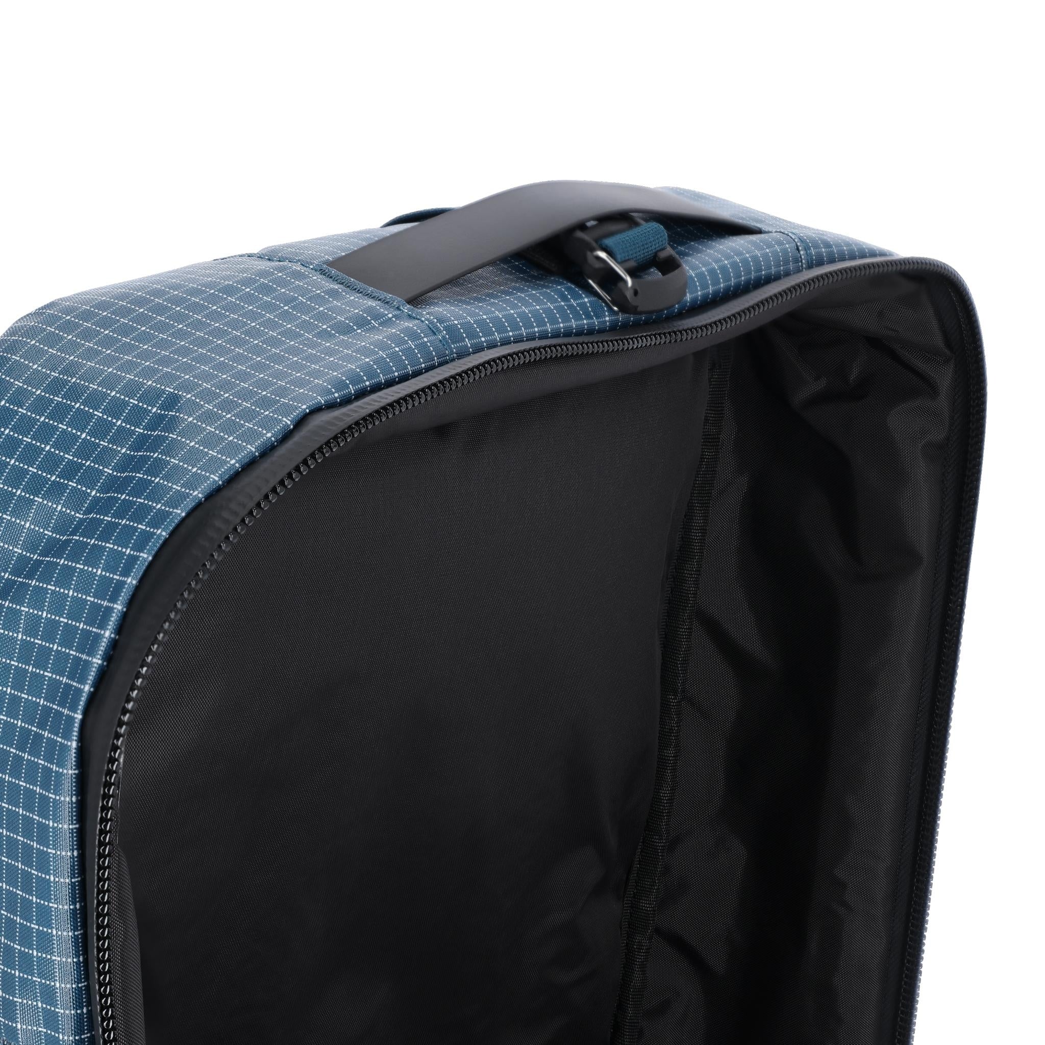Apex Global Travel Bag 30L - Image 9