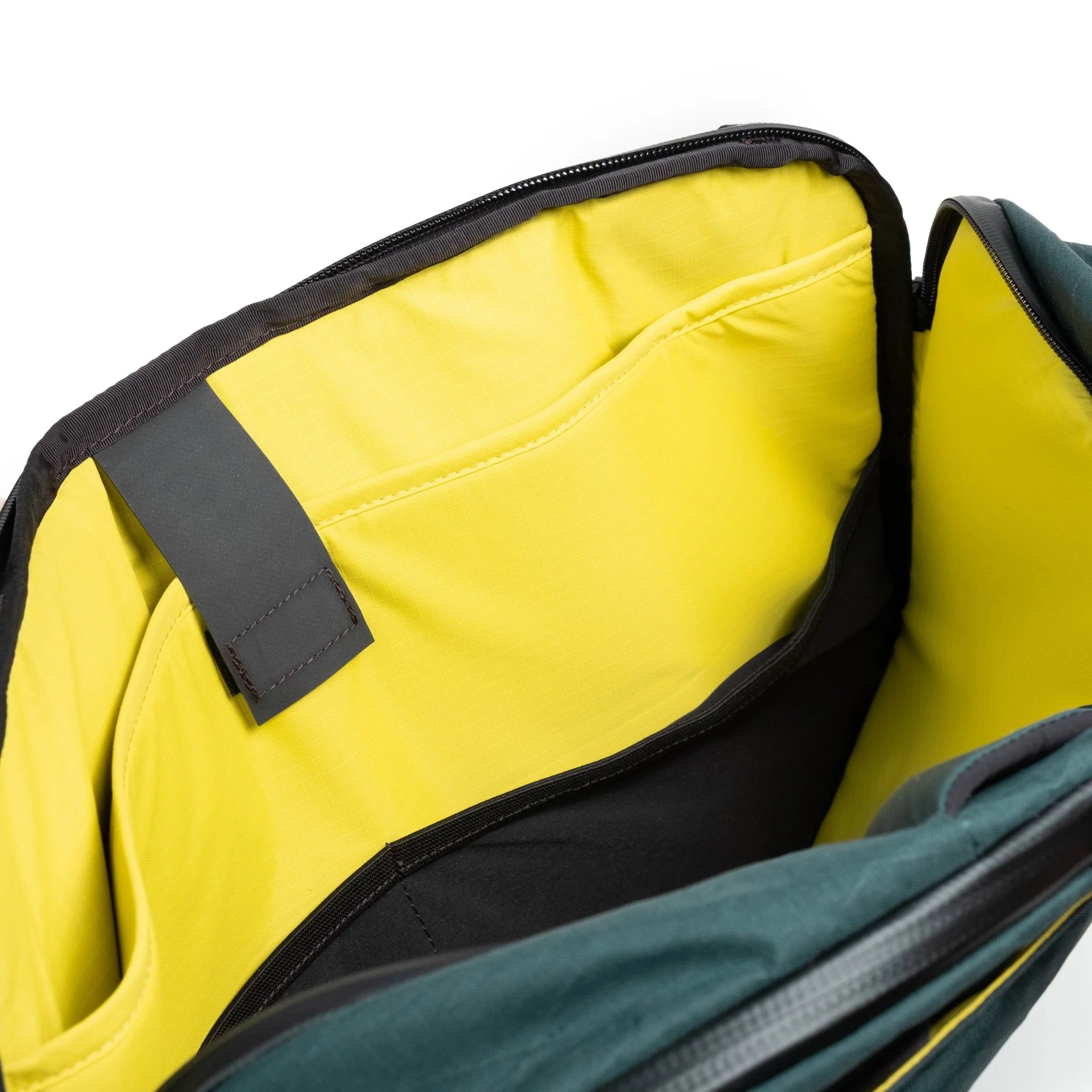 Global Pro 3-Way Briefcase 20L - Image 5