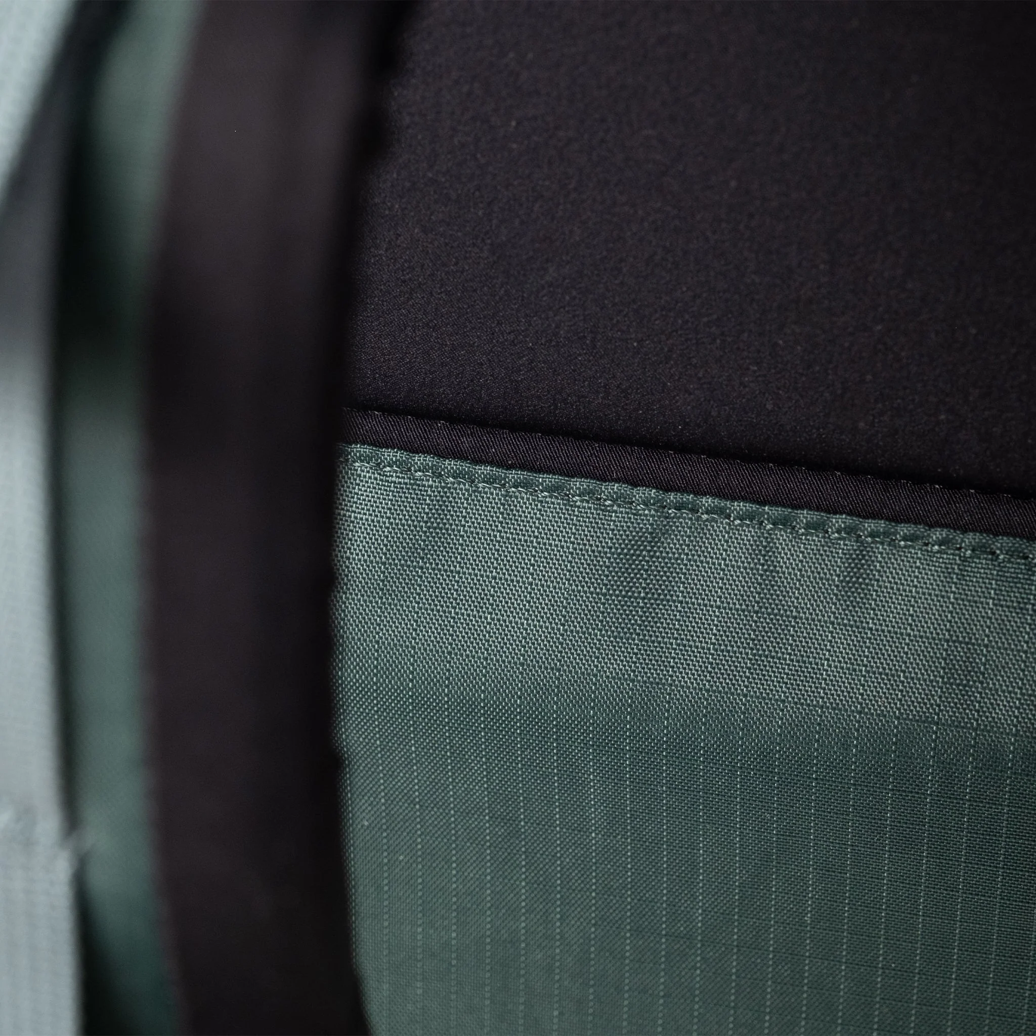 Global Travel Backpack 27L - Exclusivity - Image 11