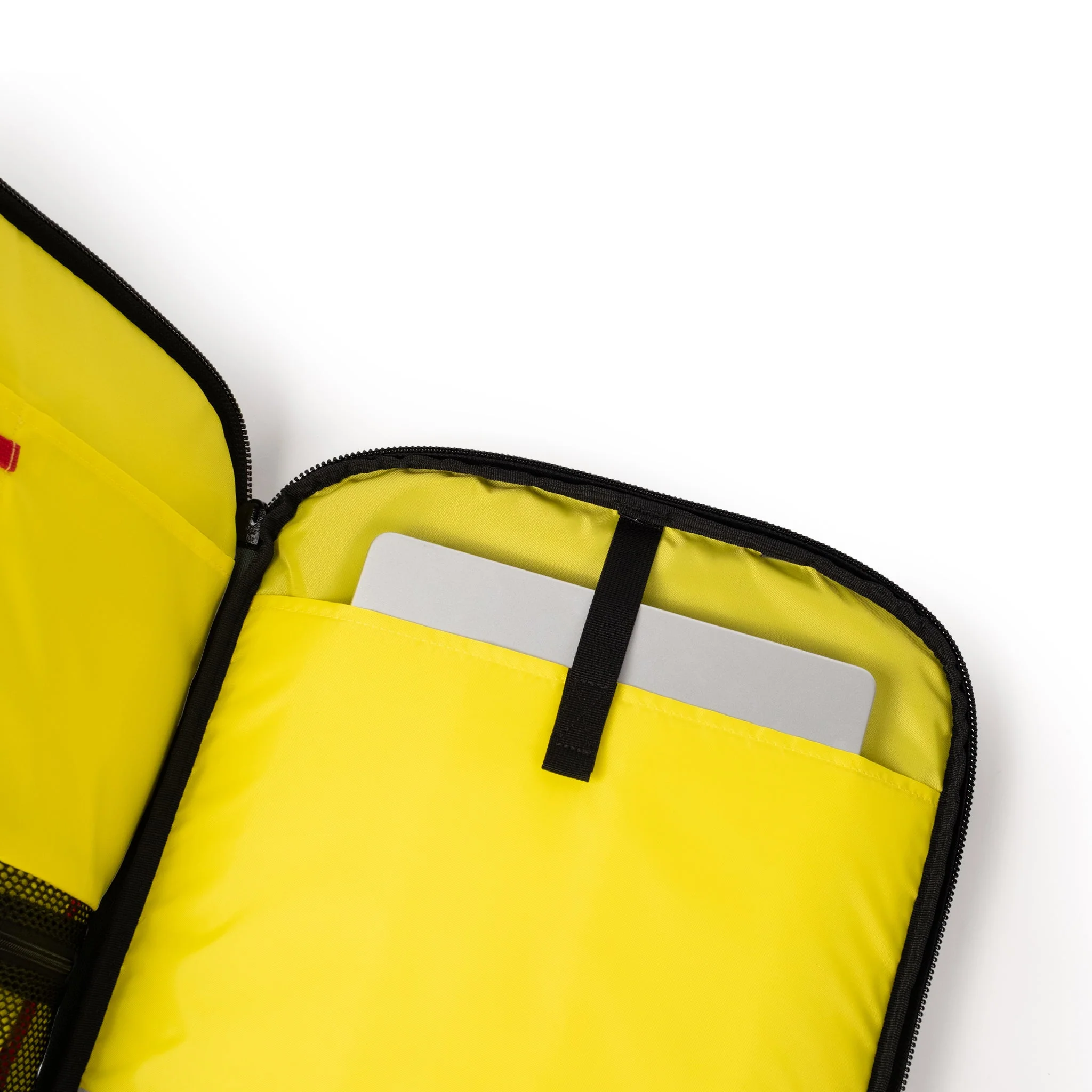 Global Travel Backpack 27L - Exclusivity - Image 4