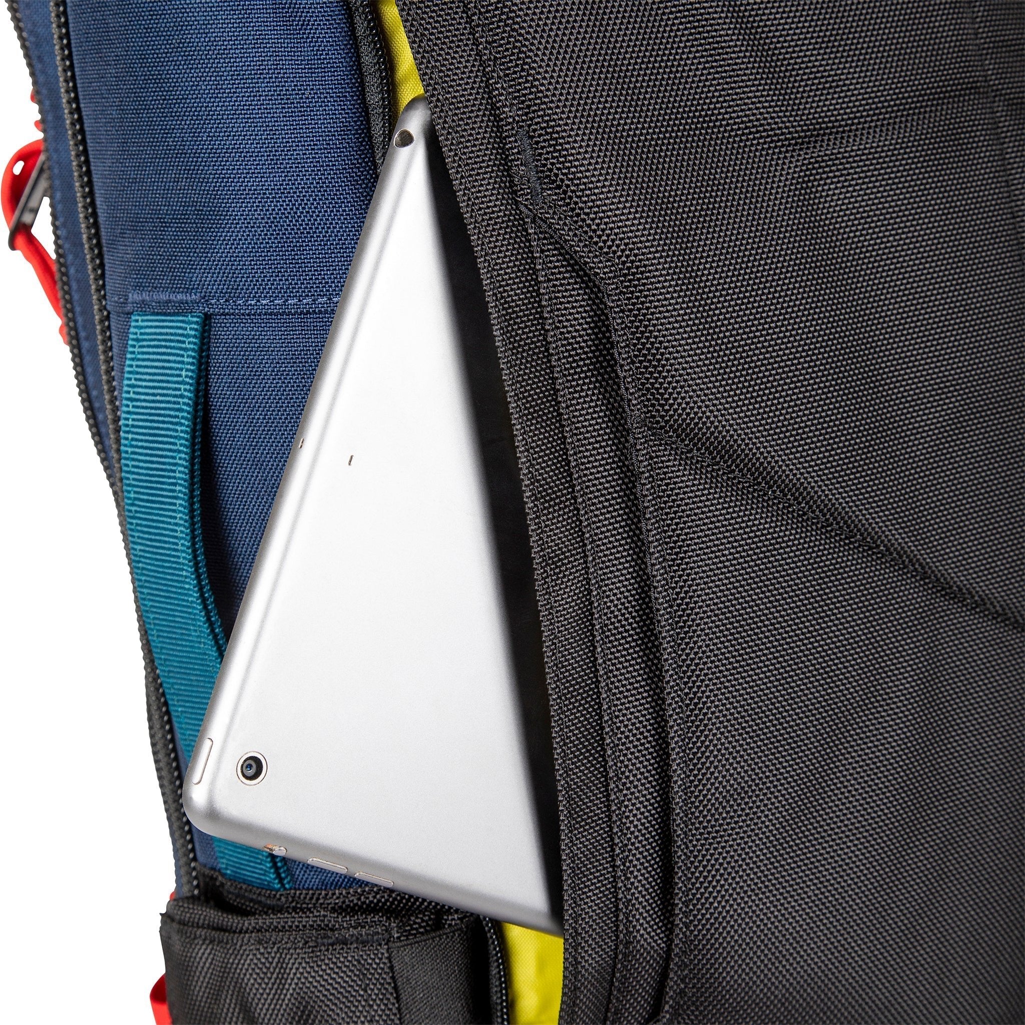 Global Travel Bag 30L - Image 9