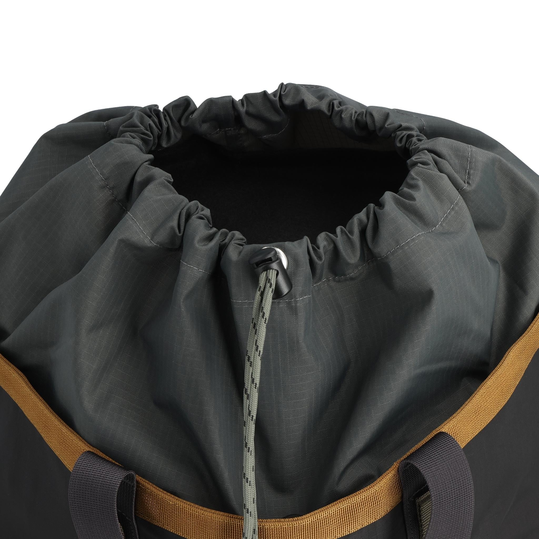Mountain Utility Tote 33L - Image 5